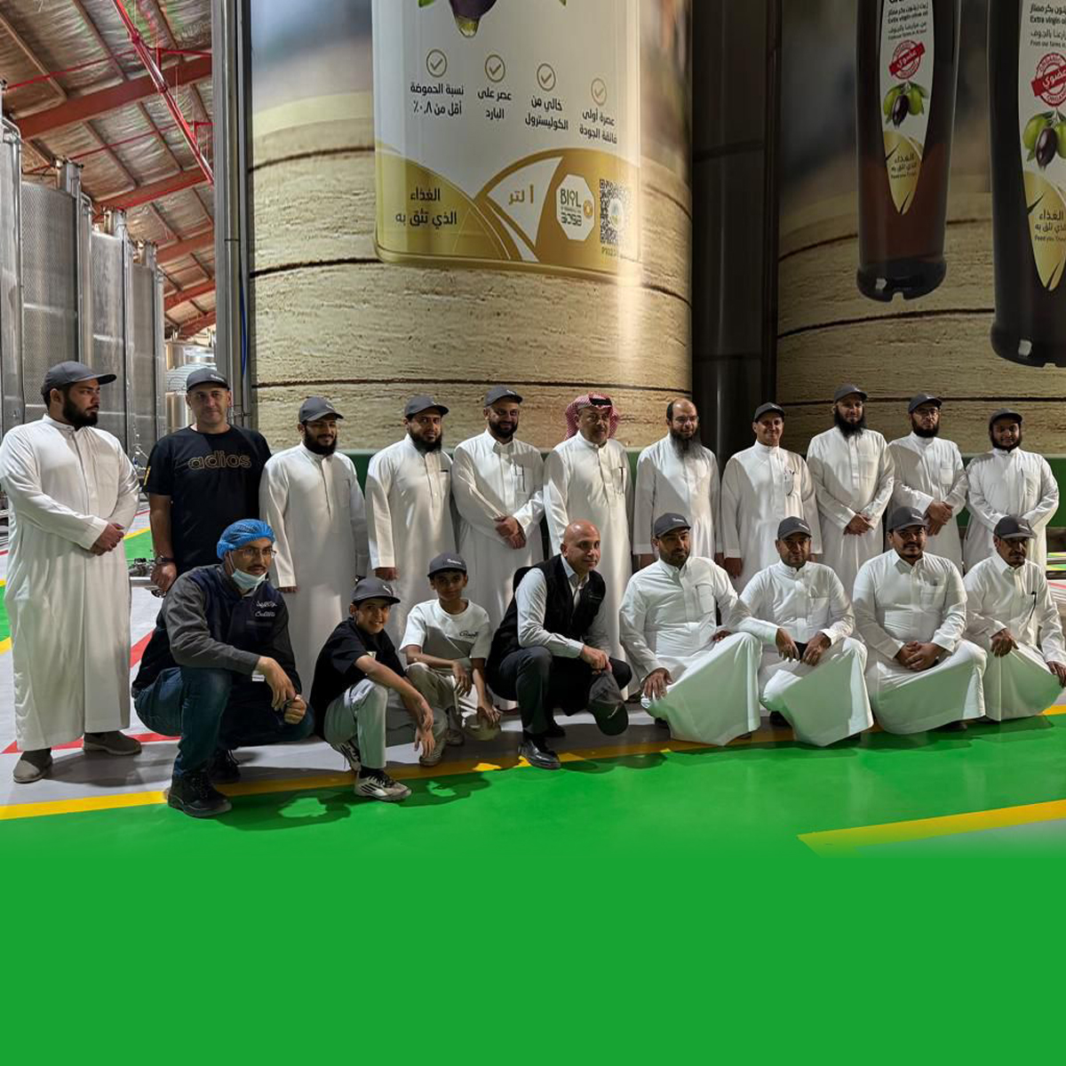 زيارة الامين العام لوقف الشيخ سليمان الراجحي لمشروع شركة الوطنية الزراعية في بسيطا بمنطقة الجوف 